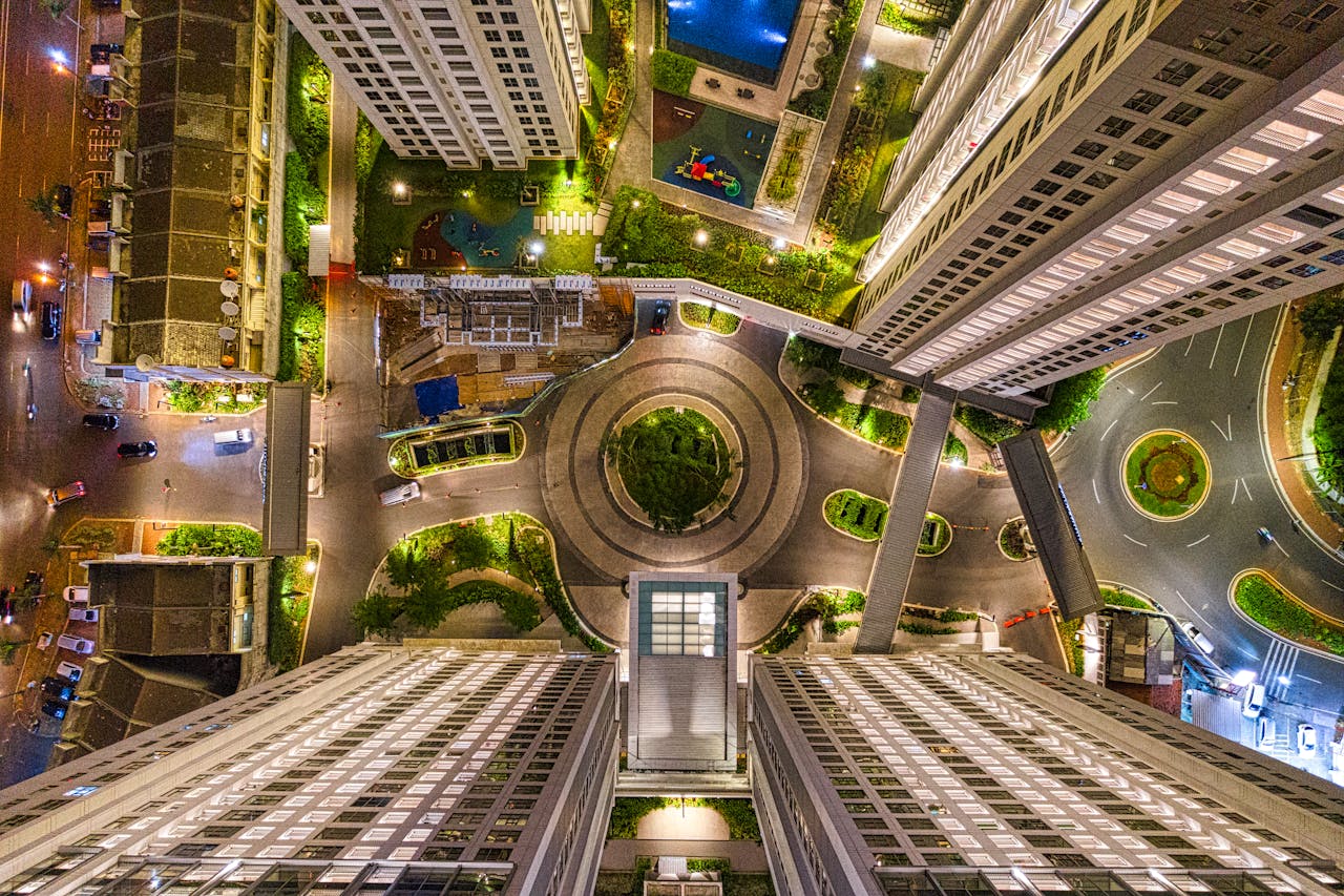 pexels-tomfisk-3285721